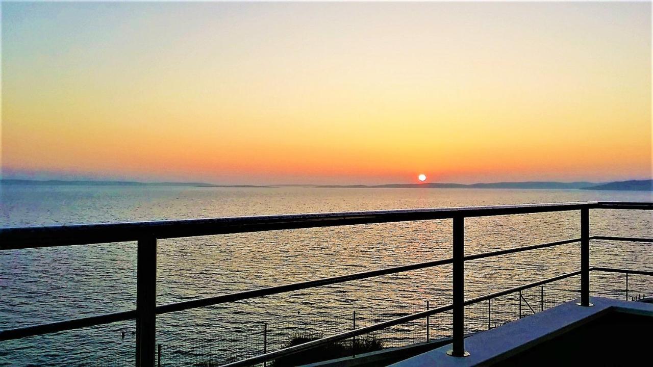 Apartments Nicolas - Beach & Sea 10M Away - Amazing Sea View! ルティナ エクステリア 写真