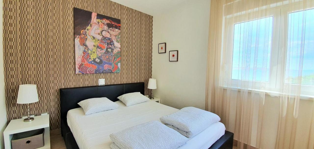 Apartments Nicolas - Beach & Sea 10M Away - Amazing Sea View! ルティナ エクステリア 写真